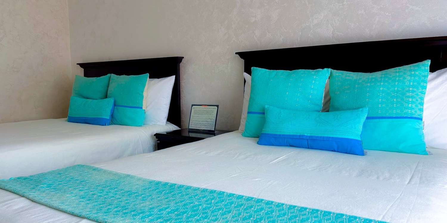 Fachada del Hotel Tax'uada